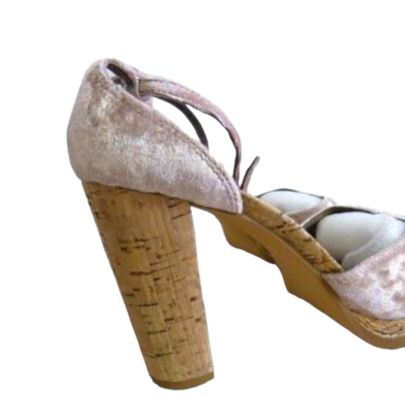 ANTHROPOLOGIE FARYLROBIN VELVET PLUTO HEELED SANDALS sz 9.5 as is - Picture 3 of 7